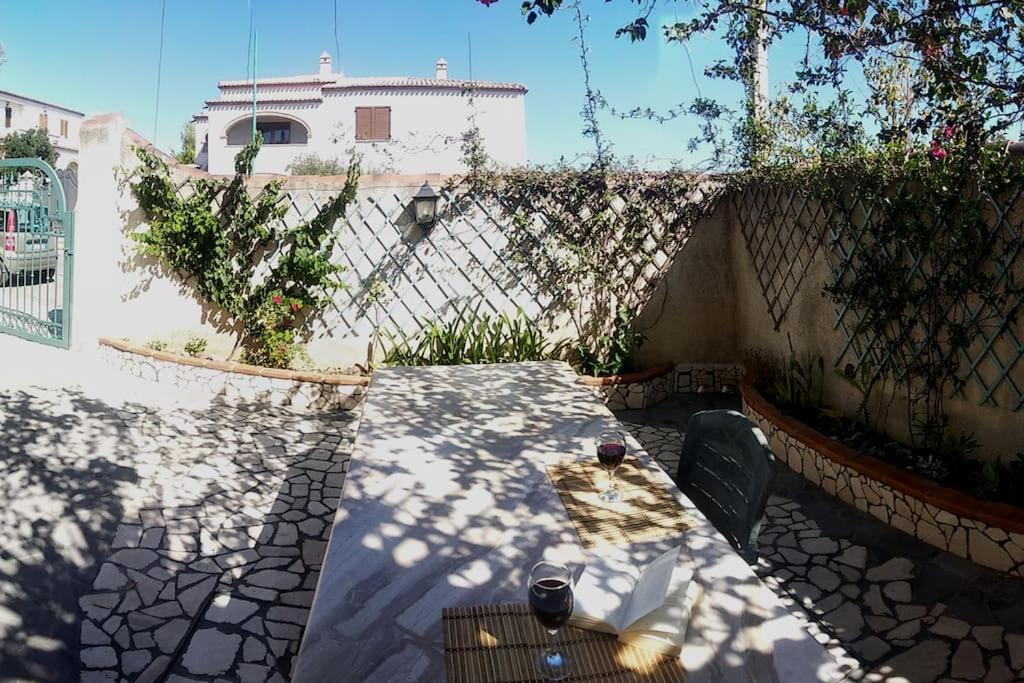 Gollai House Apartment Orosei Exterior photo